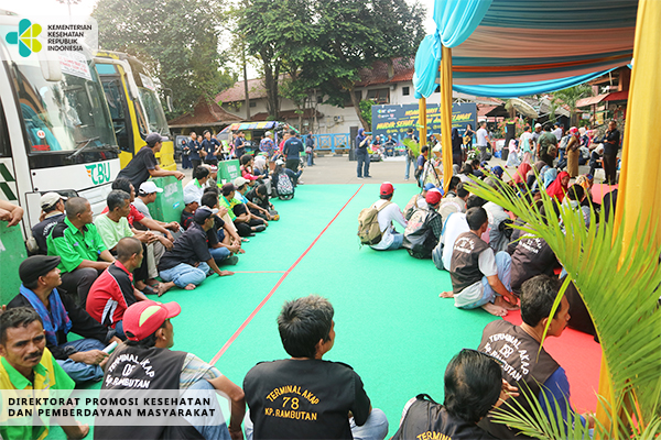 Kegiatan Ngabuburit Sehat di Terminal Kampung Rambutan 2