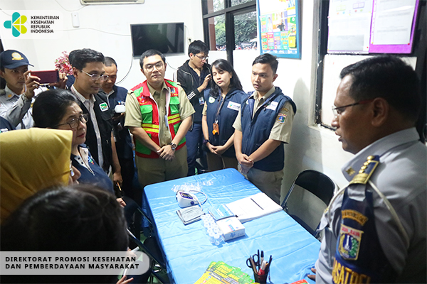 Kegiatan Ngabuburit Sehat di Terminal Kampung Rambutan 6