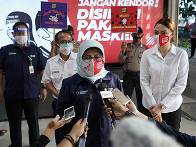 Gerakan Disiplin Pakai Masker: Kemenkes Bagikan 1 Juta Masker dan Edukasi ke Masyarakat