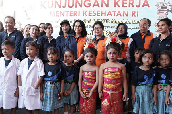 Kunjungan Kerja Menkes ke Posyandu di Dusun Mandalasari, Bali