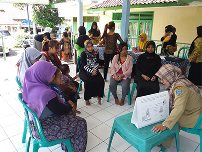 Pemberdayaan Masyarakat Melalui Pengembangan UKBM